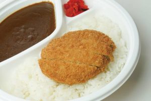 メンチカツカレー